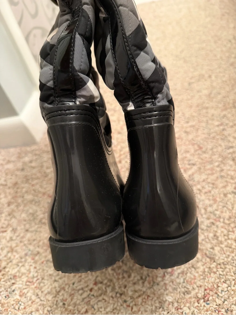 Burberry 100% authentic
